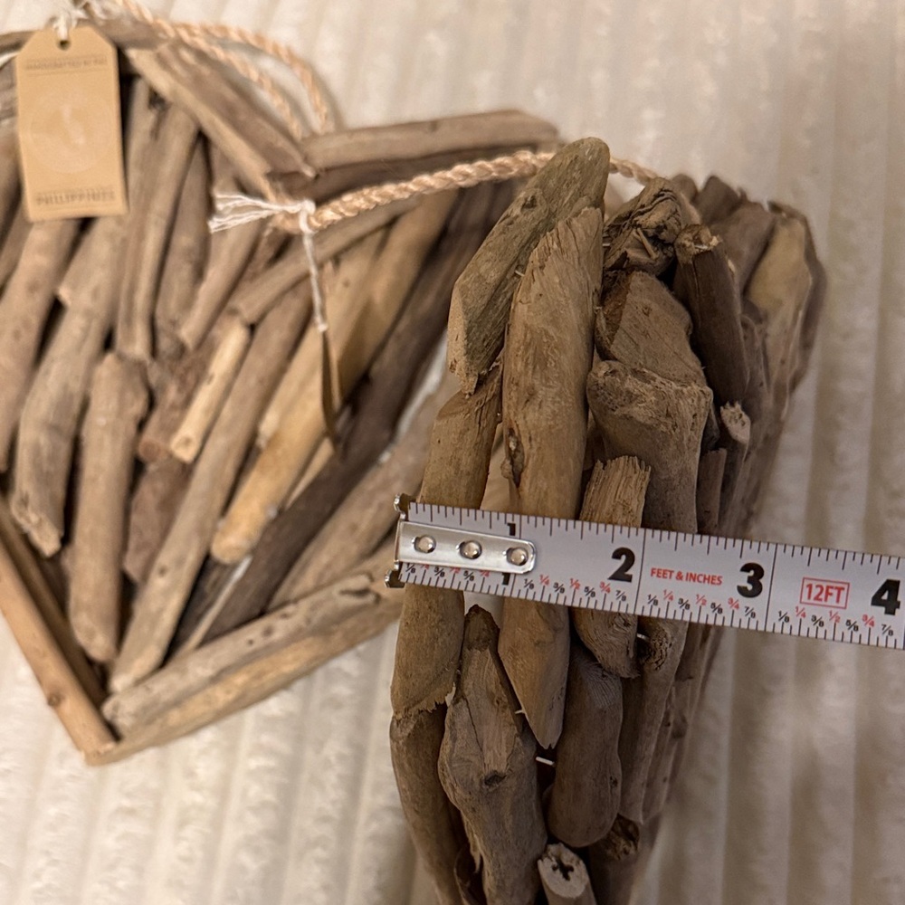 Rustic Driftwood Heart Decor - Picture 3 of 5